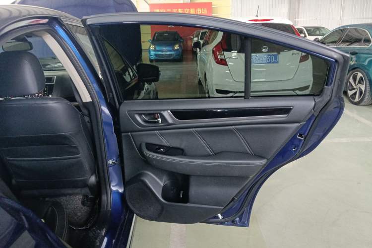 Used Subaru Legacy 2016 2.5i All-Wheel-Drive Glory Edition
