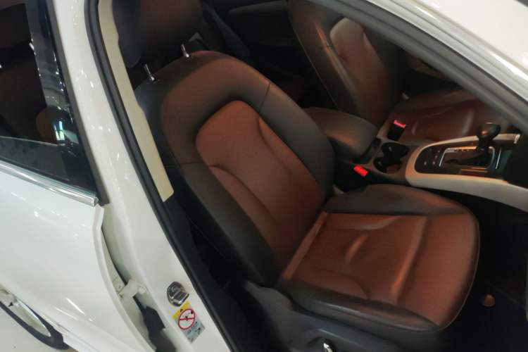 Used Audi Q5 2017 Plus 40 TFSI Ambition Model