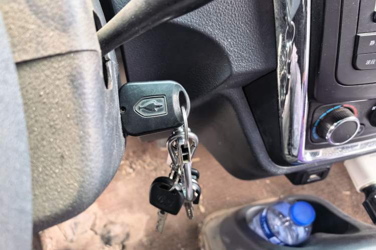 Used Jinbei Hiace X30 2021 1.5L Standard Version Air-Conditioner-Free Van China VI Emission Standard SWC15M Interior 1