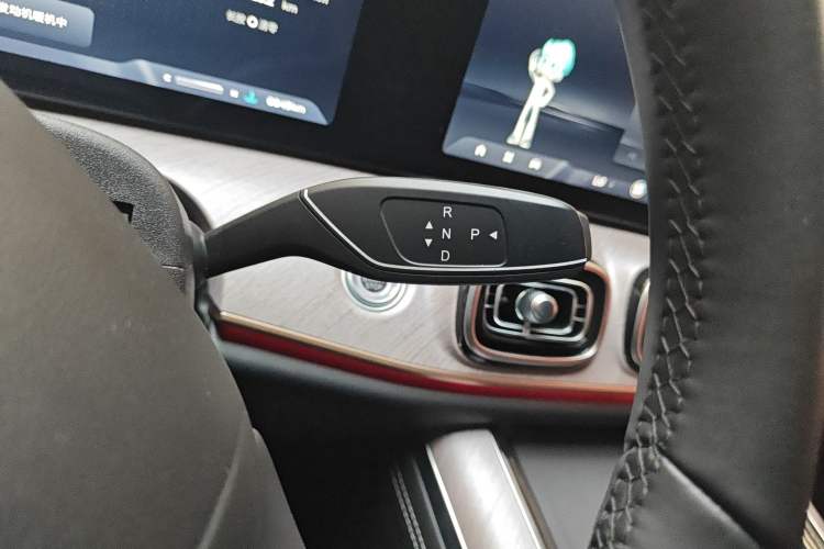 Used Chery Tiggo 9 2025 2.0T Automatic Two-Wheel Drive Luxury Edition 5 Seats