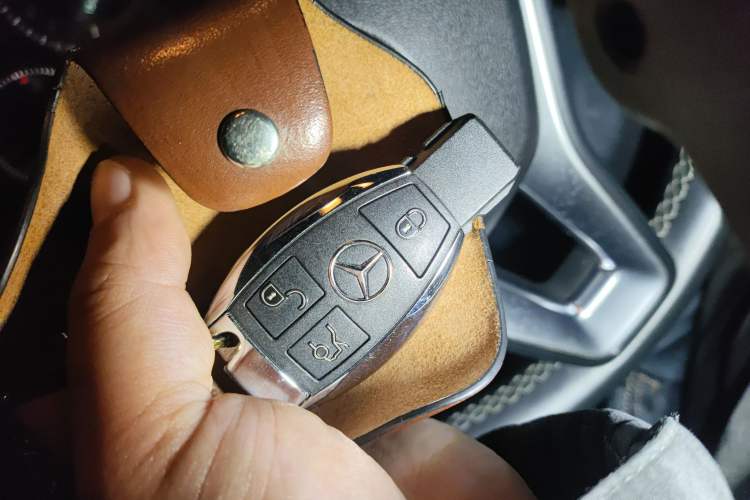 Used Mercedes-Benz GLK-Class 2013 Facelift GLK 300 4MATIC Fashion Edition