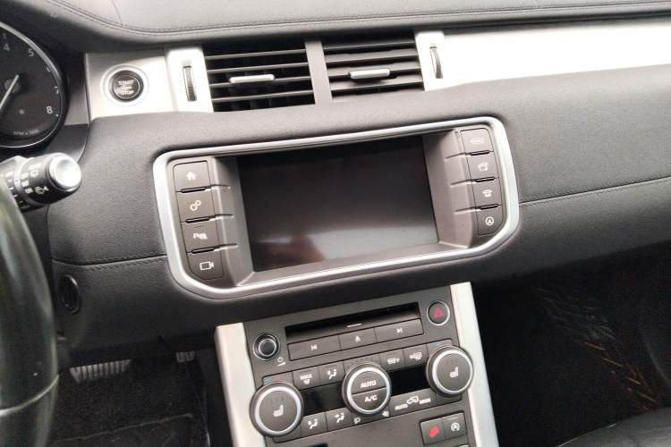 Used Land Rover Range Rover Evoque 2016 2.0T SE Smart Glow Edition
