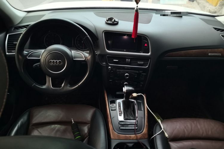 Used Audi Q5 2017 Plus 40 TFSI Ambition Model
