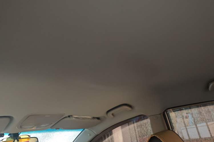 Used Geely Auto Classic Emgrand 2013 Sedan 1.8L Manual Entry-Level CNG Model
