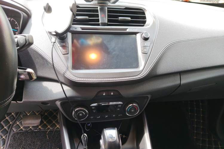 Used Ford Escort 2015 1.5L Automatic Fashion Model