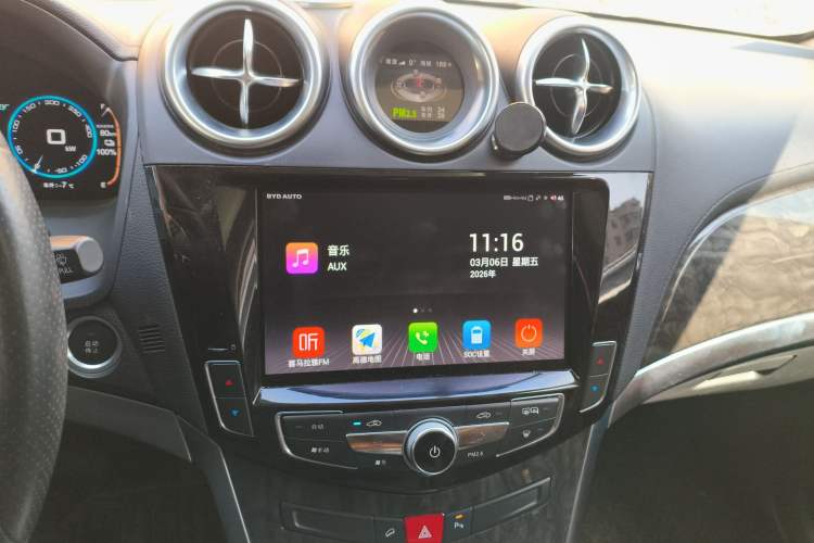 Used BYD Tang New Energy 2017 2.0T All-Wheel Drive Luxury Model Audio And AC Panel