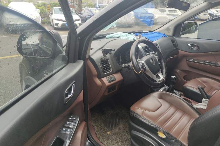 Used FORTHING SX6 2016 1.6L Manual Luxury Model Driver Seat