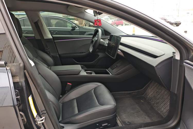 Used Tesla Model 3 2023 Rear-Wheel-Drive Version
