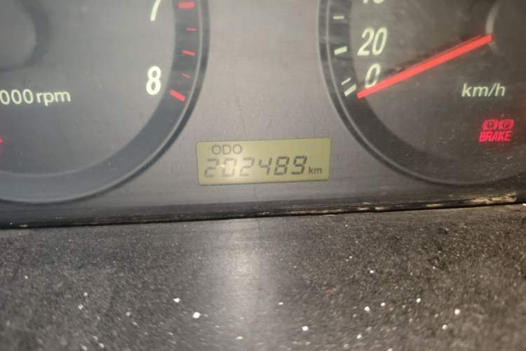 Used Hyundai Elantra 2007 1.6L Manual Comfort Model Odometer Close Up