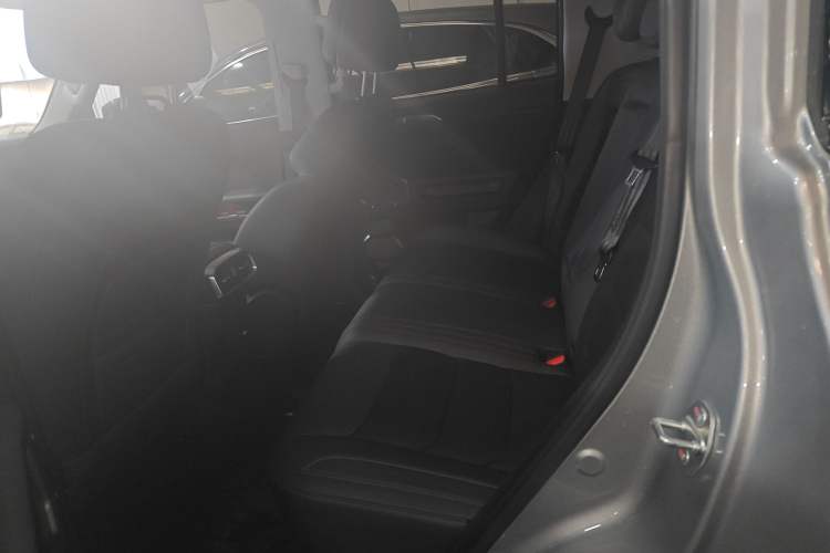 Used JETOUR Traveler 2023 2.0T All-Wheel-Drive Crosser
