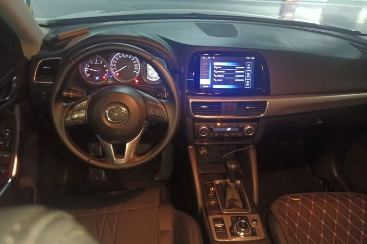 Used Mazda CX-5 2015 2.0L Automatic Two-Wheel Drive Urban Version
