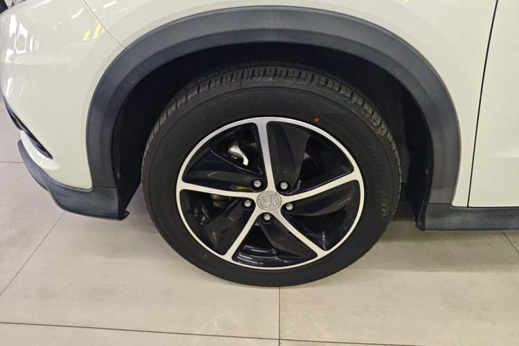 Used Honda Vezel 2020 1.5L CVT Pioneer Edition
