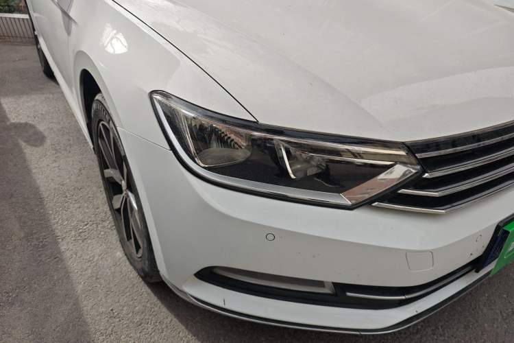 Used Volkswagen Variant 2017 380TSI Two-Wheel Drive Comfort Edition