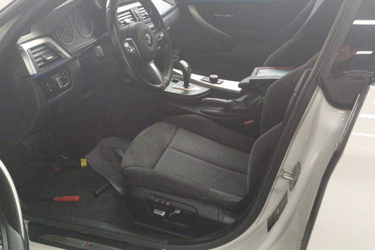 Used BMW 4 Series 2017 425i Gran Coupe Leading Model with M Sport Package