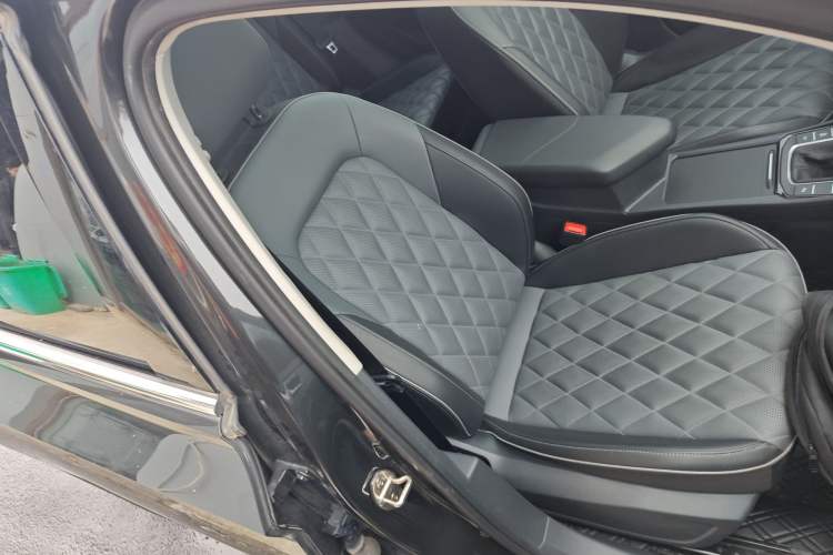 Used Volkswagen Sagitar 2025 300TSI DSG Excellence Edition
