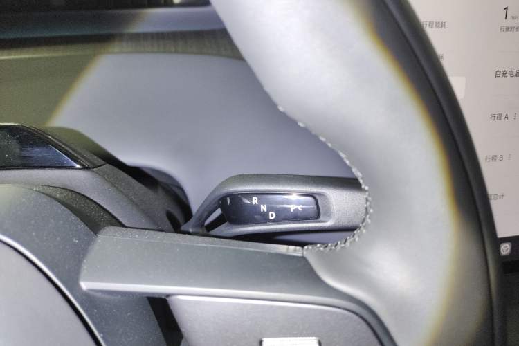 Used Xiaomi Auto YU7 2025 Ultra-Long Range High-Performance All-Wheel-Drive Max Edition
