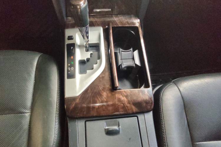 Used Toyota Camry 2015 2.0G Premier Edition Gear Lever