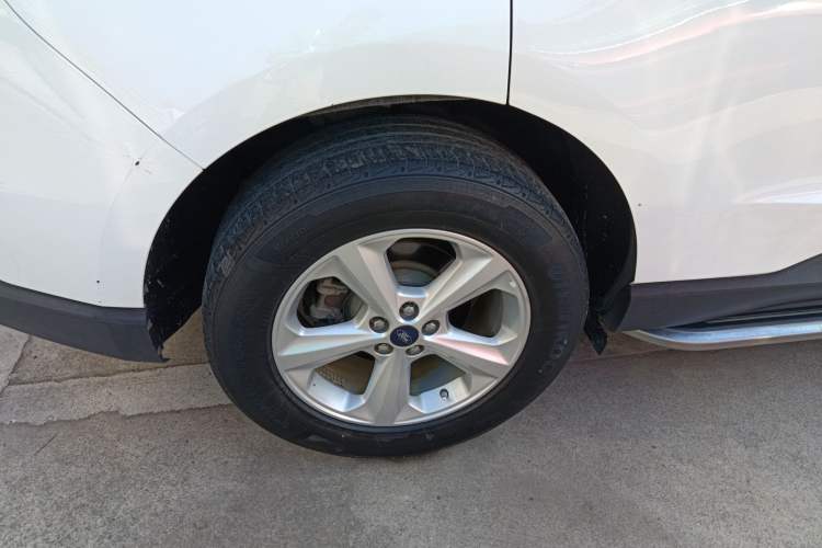 Used Ford Edge 2016 EcoBoost 245 Two-Wheel-Drive Titanium 5-Seater
