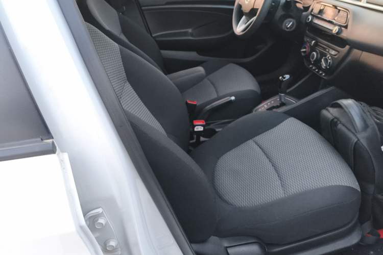 Used Hyundai Verna (older generation) 2017 1.4L Automatic YueXiang Edition China V-standard