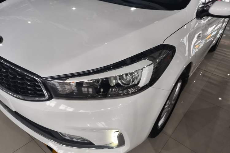 Used Kia K3 2016 1.6L Automatic GL Left Front Headlight