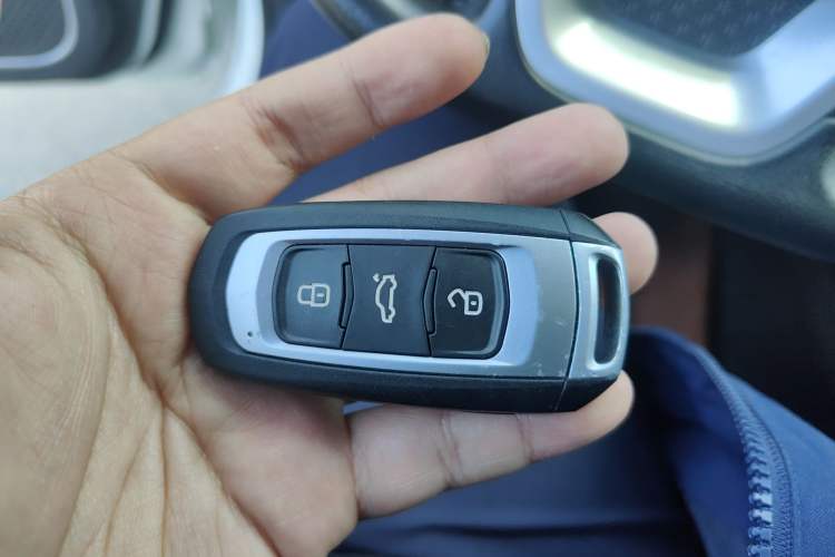 Used Geely Auto Emgrand GT 2016 2.4L Zunya Model
