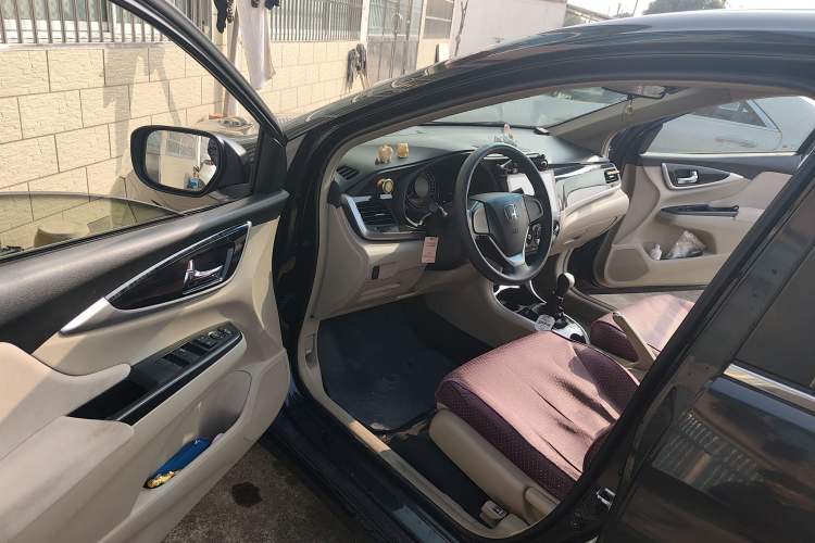 Used Honda Crider 2015 1.8L manual Comfort version
