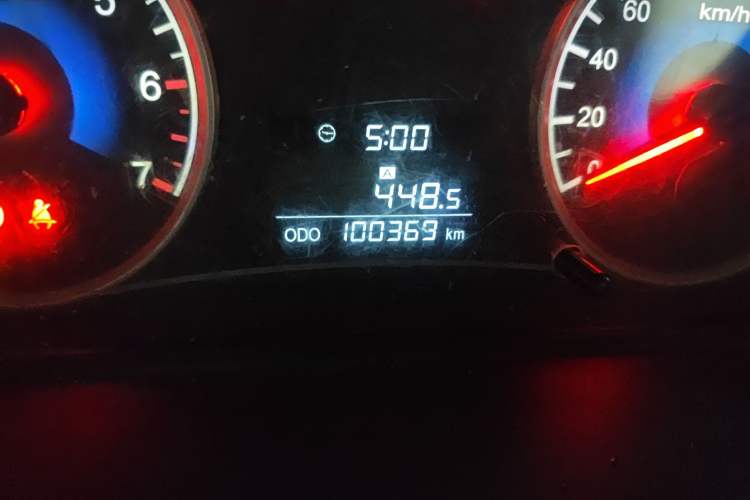 Used Dongfeng Fengon 330 2014 1.5L Manual Utility Version DK15 Odometer Close Up