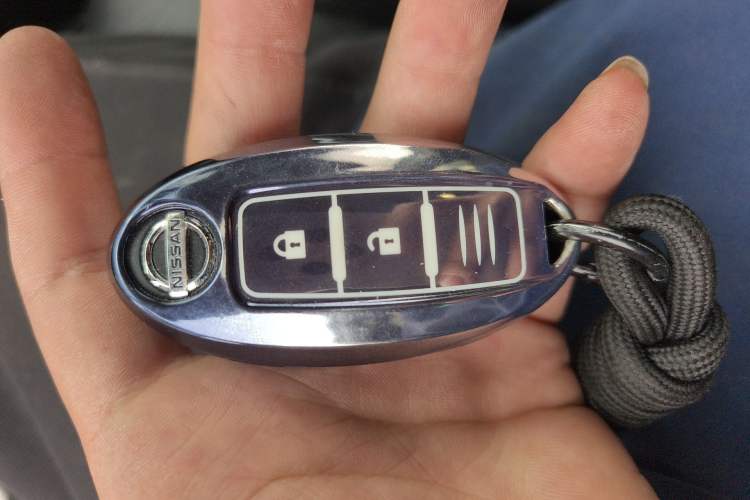 Used Nissan Terra 2020 2.5L XL Upper 4WD Automatic Four-Wheel Drive Luxury Edition Vehicle Key