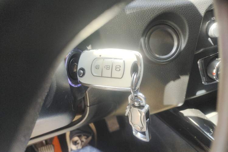 Used Dongfeng Fengon S560 2018 1.8L Manual Urban Model 5 Seats Vehicle Key