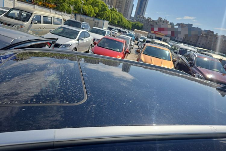 Used Wuling Asta 2022 2.0L DHT Electric-Speed Version Roof