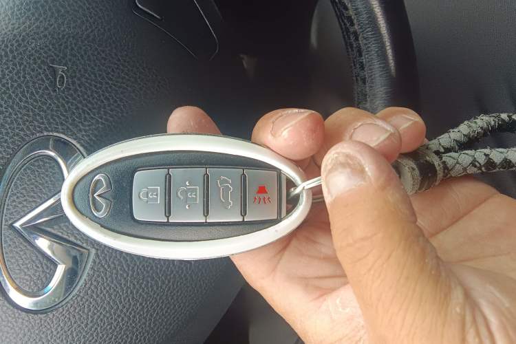 Used Infiniti FX 2011 FX35 Standard Edition Vehicle Key
