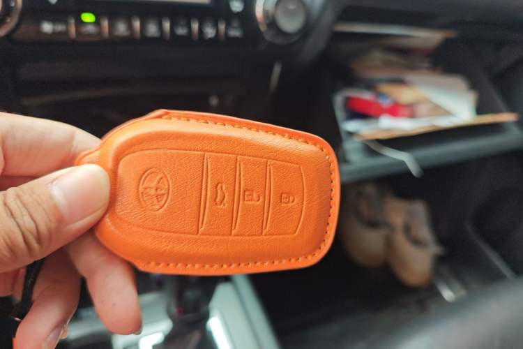 Used Toyota Prado 2016 2.7L Automatic Luxury Edition Vehicle Key