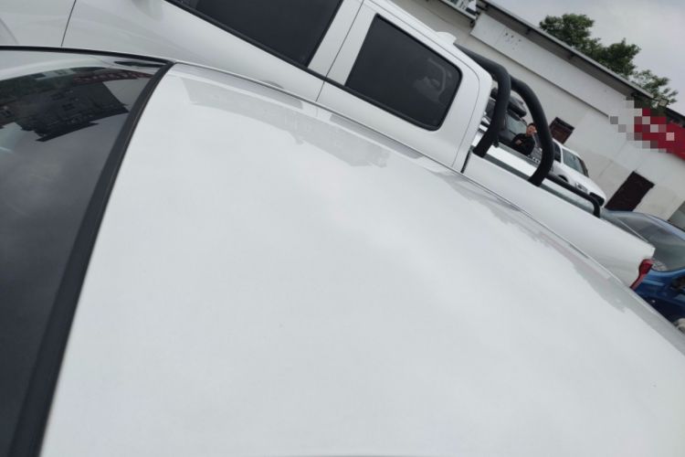 Used Buick Excelle 2015 1.5L Automatic Classic Model Roof