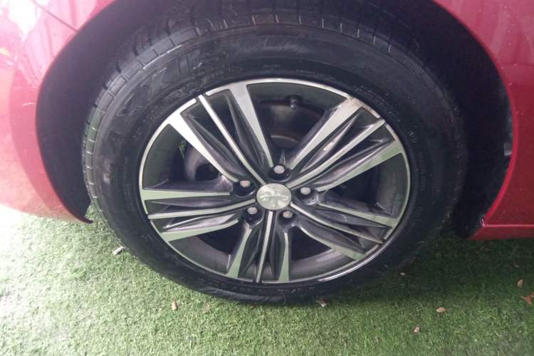 Used Peugeot 308 2018 1.6L Automatic Luxury Edition
