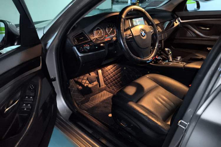 Used BMW 5 Series (Import) 2013 520i Elegant Edition