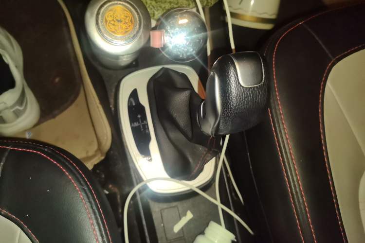 Used Great Wall M4 2015 1.5L AMT Luxury Model Gear Lever