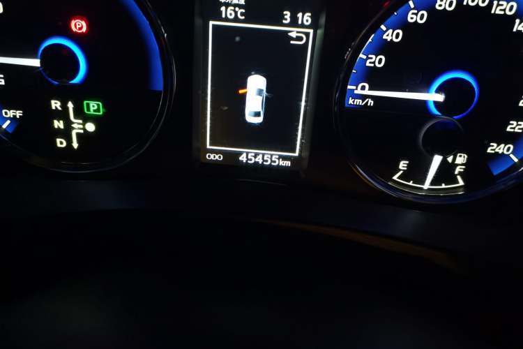 Used Toyota Levin Hybrid E+ 2019 1.8L PH GS E-CVT Elite Edition Odometer Close Up