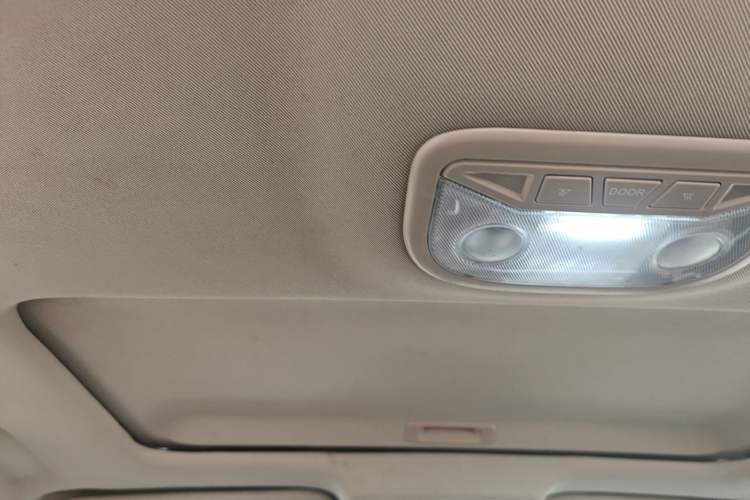 Used Geely Auto Emgrand 2017 Hatchback RS Million Edition 1.5L CVT Upward Version
