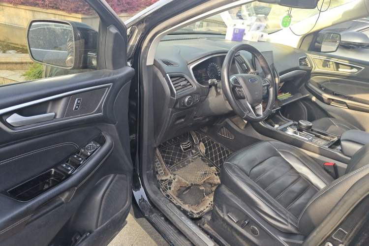 Used Ford Edge 2020 EcoBoost 245 Two-Wheel Drive Titanium 7-Seater
