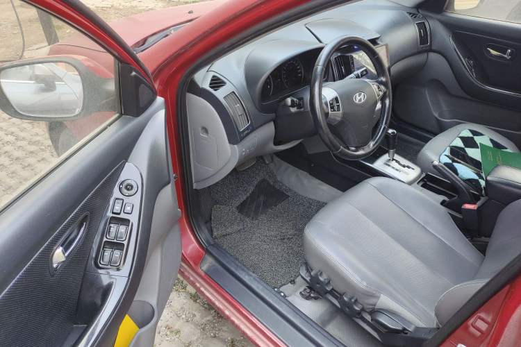 Used Hyundai Celesta 2011 1.6L Automatic Luxury Version