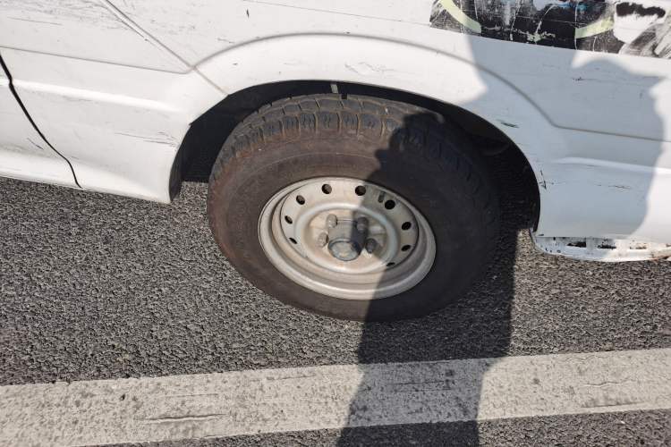 Used Jinbei Hiace 2014 2.0L Fifth-Generation Xiangyun Comfort Type 1 4G21C