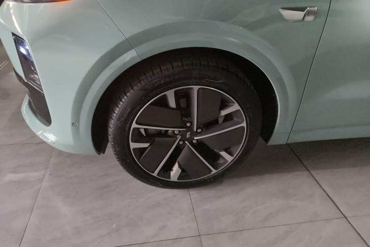 Used Li Auto L6 2025 Pro Smart Refresh Edition
