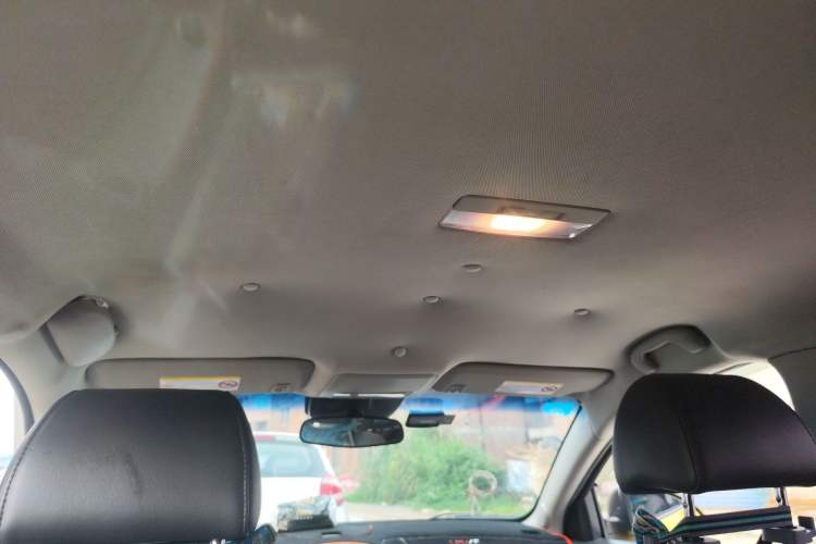 Used Chevrolet Cruze 2013 1.6L SL MT Headliner