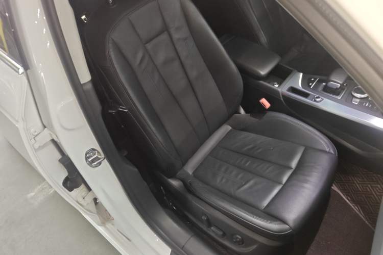 Used Audi A4L 2019 40 TFSI Fashion Version China V
