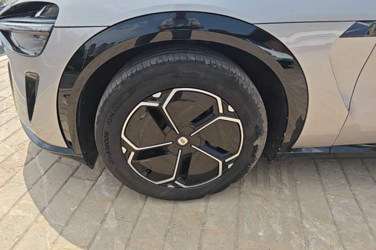Used Xiaomi Auto YU7 2025 Ultra-Long Range Rear-Wheel Drive Version
