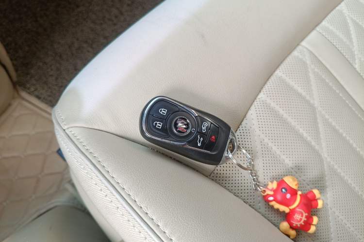 Used Buick GL8 2023 Land Business Class Smart Deluxe Model Vehicle Key