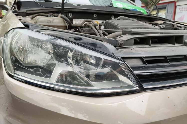 Used Volkswagen Golf 2014 1.4TSI Automatic Comfort Model Right Front Headlight