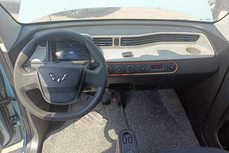 Used Wuling Hongguang MINIEV 2020 Freedom Version Lithium Iron Phosphate