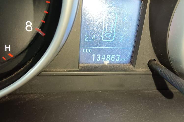 Used Haval H6 2013 Upgraded Model 1.5T Manual Two-Wheel Drive Elite Version Odometer Close Up