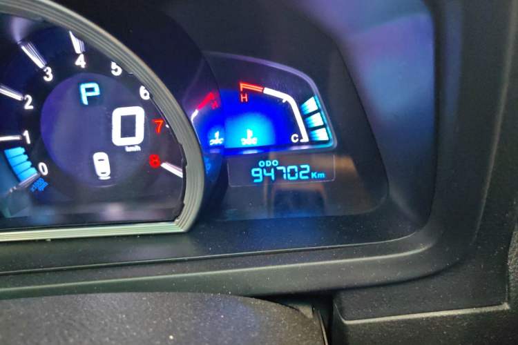 Used Luxgen U6 SUV 2014 1.8T Fashion Edition Odometer Close Up